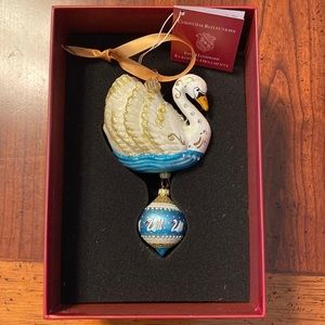 7 Swans a Swimming - C3886